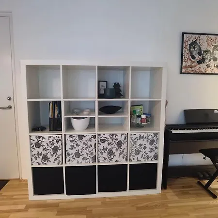 Very Central, Very Modern Apartment